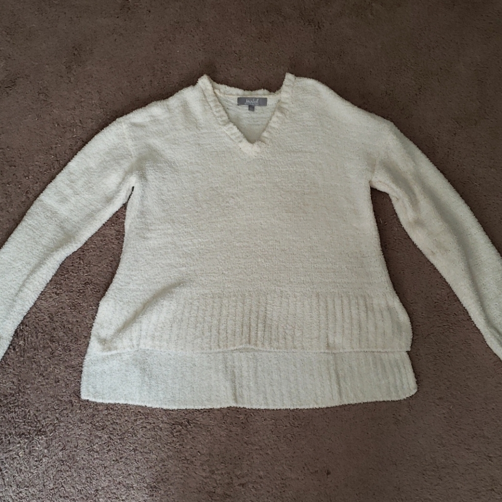 COPY - Marled ivory fuzzy high low v neck sweater sz M - Picture 2 of 5